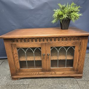 Solid Wood Retro TV Cabinet with Lead Glass