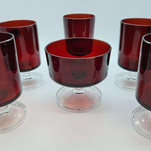 Set of 5 Luminarc Ruby Red Cavalier Glasses And One Dessert Dish