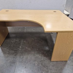 Right Handed Maple Corner Desk
