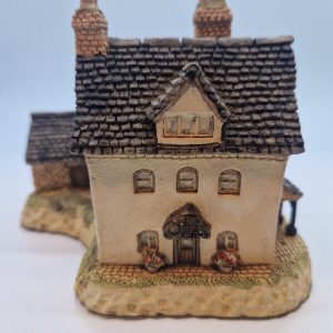 David Winter Cottages 'Benbow's Farmhouse Herefordshire' 1987