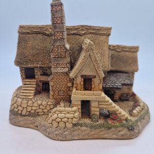 David Winter Cottages 'Devon Creamery' 1986