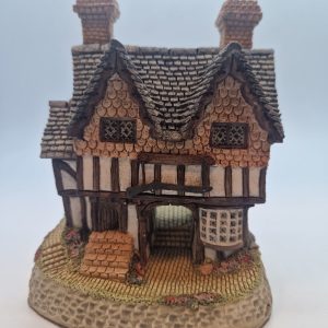David Winter Cottages 'Gunsmiths Cottage' 1987