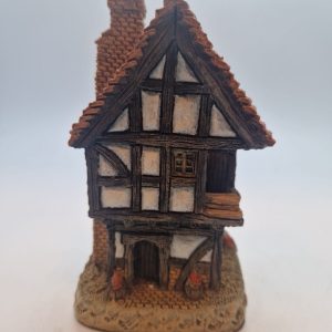 David Winter Cottages 'Spinners Cottage' 1984