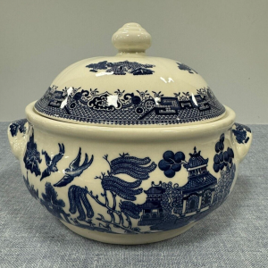 Churchill Willow Pattern Casserole Dish