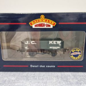 Bachmann 37-056W 00 Gauge J.C. KEW Plank Wagon