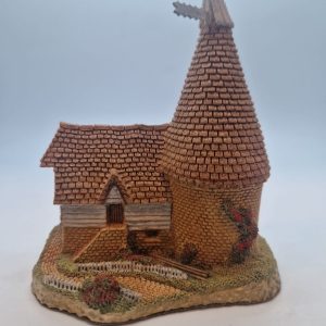 David Winter Cottages 'Single Oast' 1981