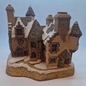 David Winter Cottages 'Christmas in Scotland and Hogmanay' 1988