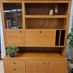 Mid Century Mobel Dresser/Sideboard/Cabinet