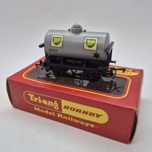Tri-ang Hornby R.12 OO Gauge BP Fuels 4-Wheel SWB Tanker Wagon Silver 5057 Boxed