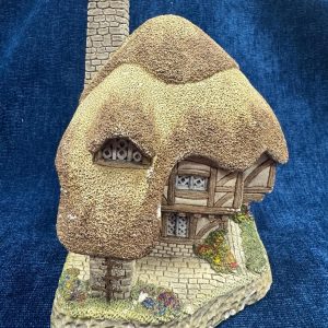 David Winter Cottages 'Pudding Cottage' 1989
