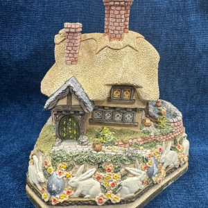 David Winter Cottages 'Spring Hollow Premier' 1994