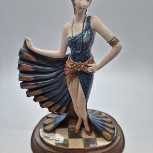 Leonardo Collection The Charleston Woman In Peacock Dress