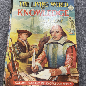 The Living World of Knowledge In Colour (1972 Edition) Hardback