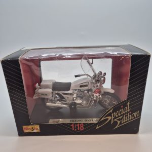 Maisto Suzuki GSX750 Police Motor Bike Scale- 1:18