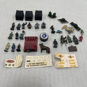 Vintage Bundle Miniature Diecast Metal Lead Figures / People / Farm Animals